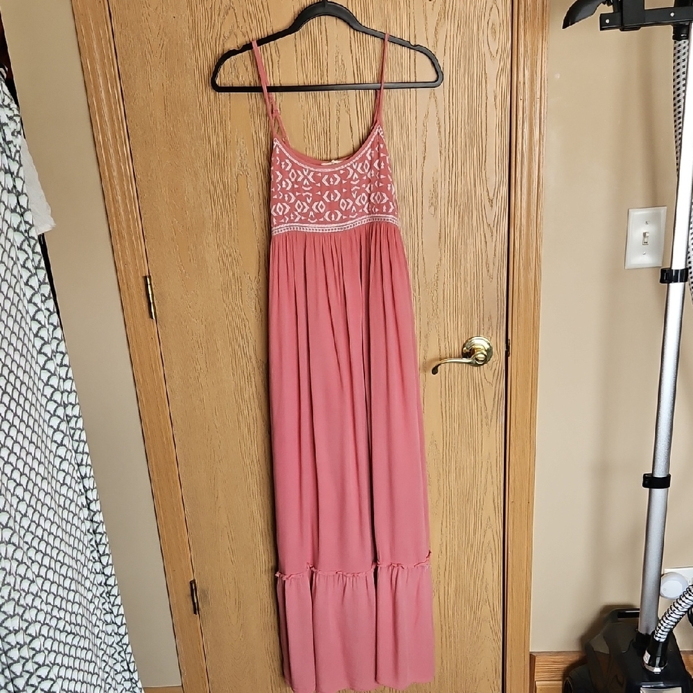 Sim Sam Elegant Pink Maxi Dress
